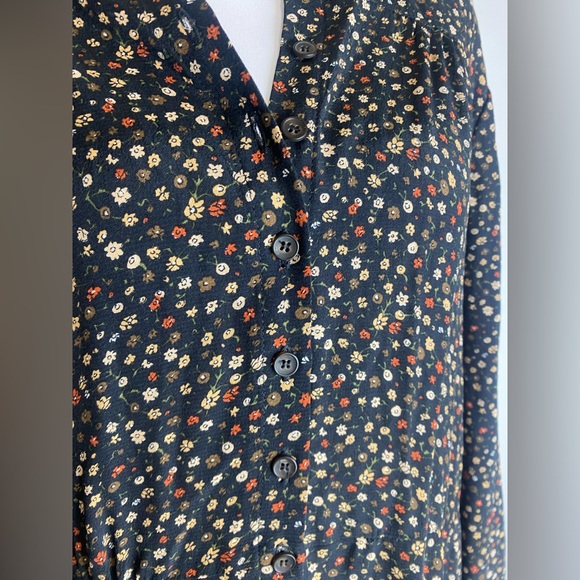 Floral Button-Up Long Sleeve Dress - Picture 4 of 9